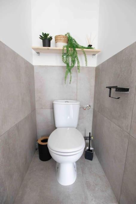 Apt T2 Neuf Terrasse Arles Kültér fotó